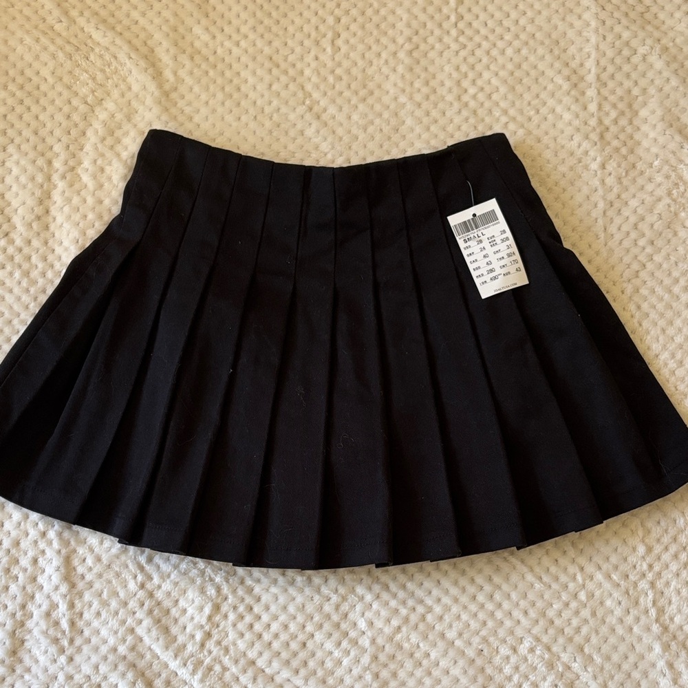 NWT: Brandy Melville Black Pleated Mini Skirt